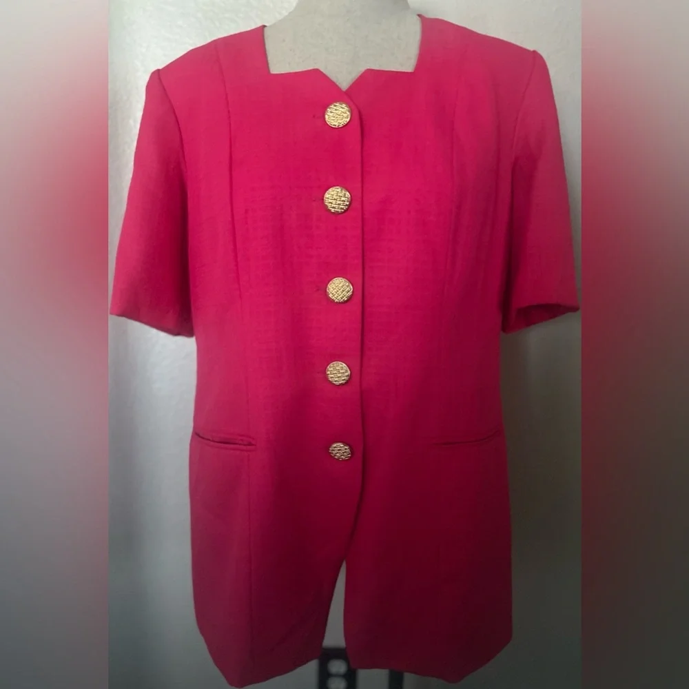 Chic Women's Pink Blazer with Gold Buttons
